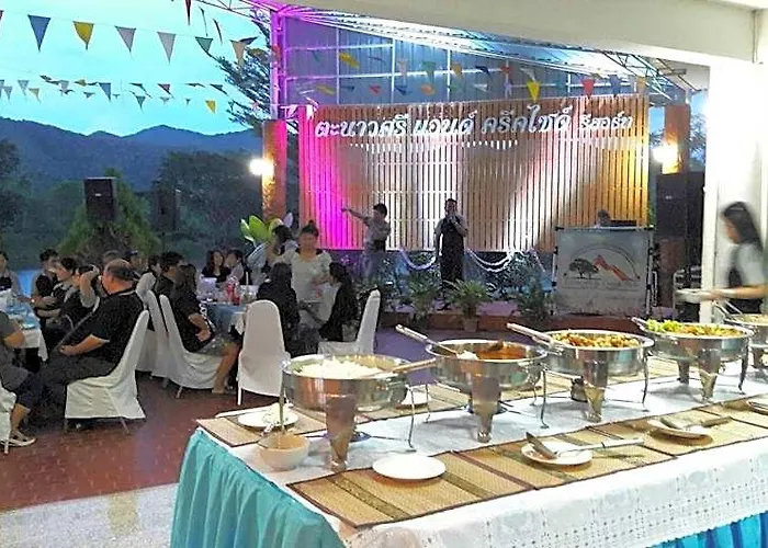 Tanaosri & Creekside Hotel