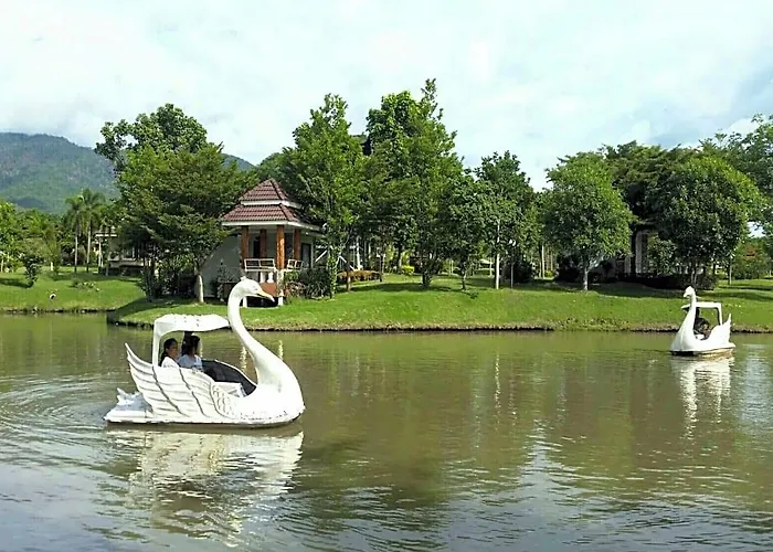 Tanaosri & Creekside Hotel