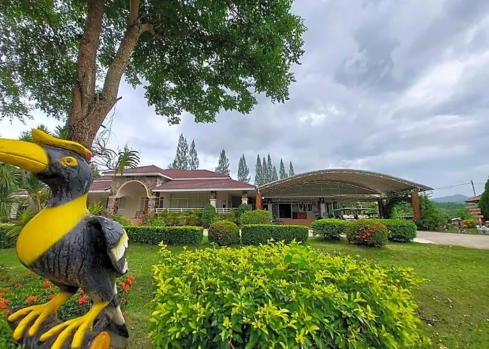 Hotel Tanaosri & Creekside