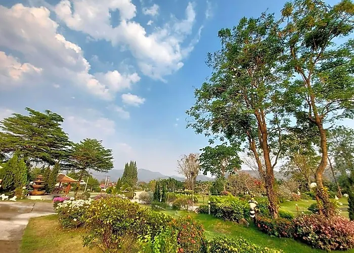 Hotel Tanaosri & Creekside 2*