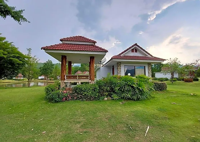 Tanaosri & Creekside Hotel