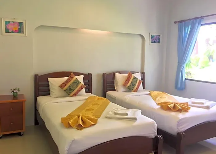 Hotel Tanaosri & Creekside